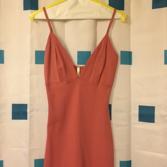 Mauve V Neck Midi Length Dress with Back Slit - Picture 5 of 7